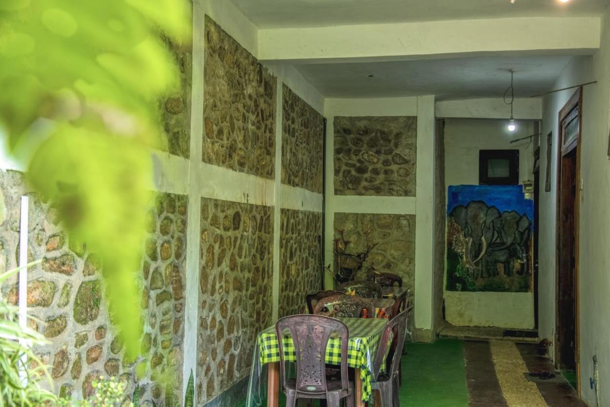 Udessa Rest Ella Apartment Bagian luar foto